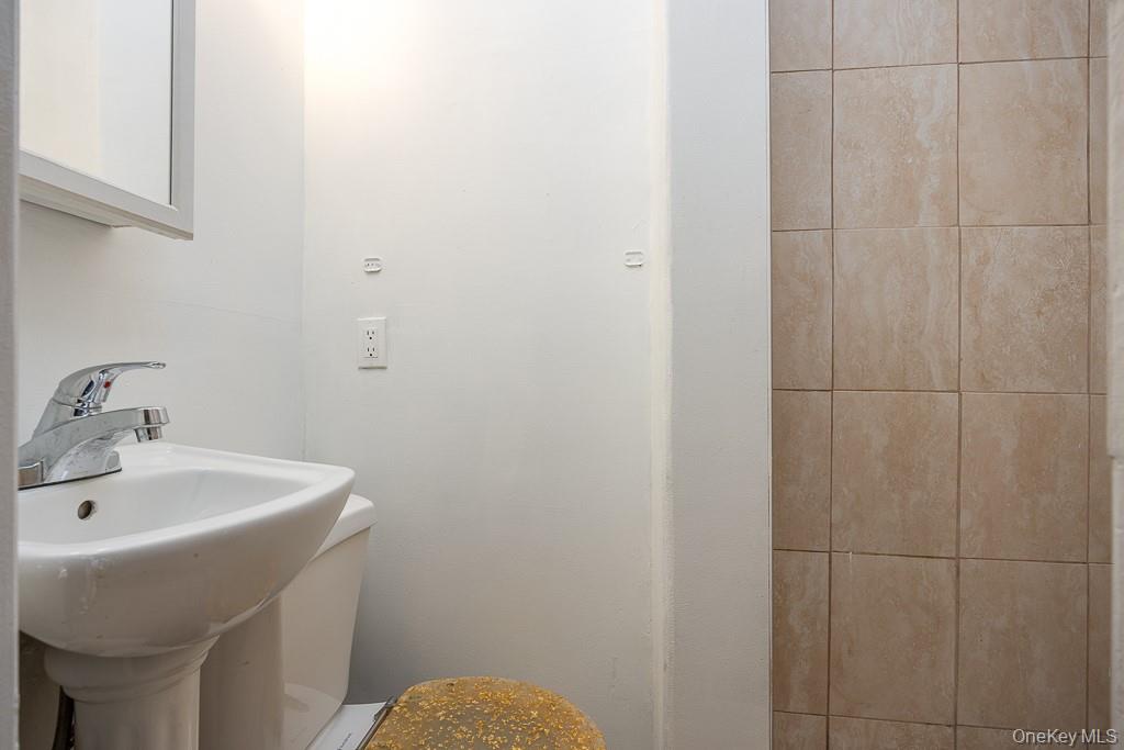 #19 photo, 299 Sickles Avenue, New Rochelle , NY 10801