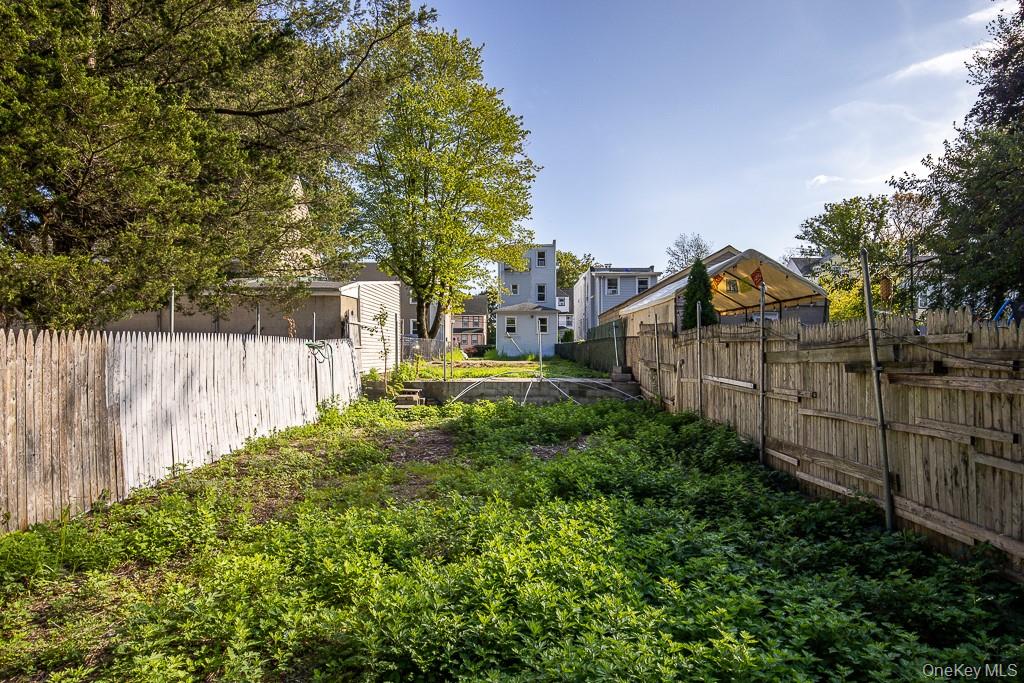 #7 photo, 299 Sickles Avenue, New Rochelle , NY 10801