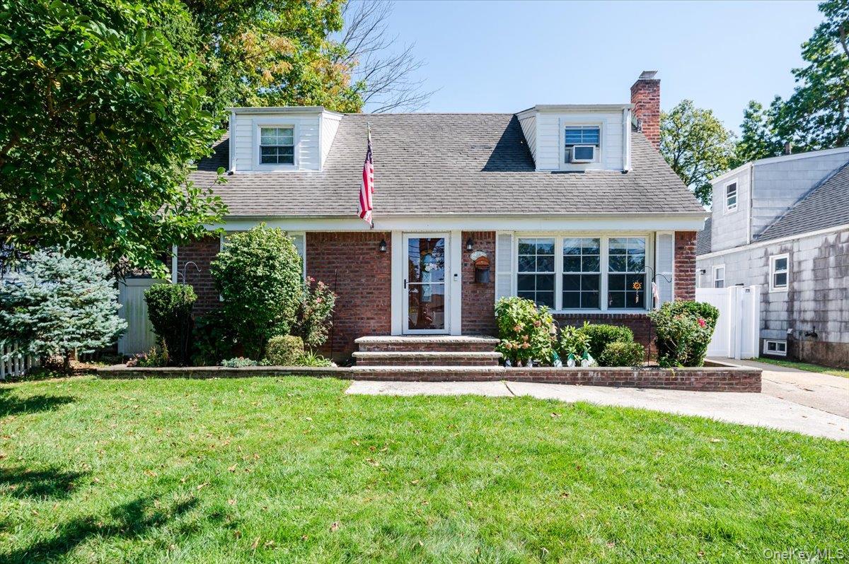 #1 photo, 1139 Webber Avenue, ナッソー郡 South Hempstead , NY 11550