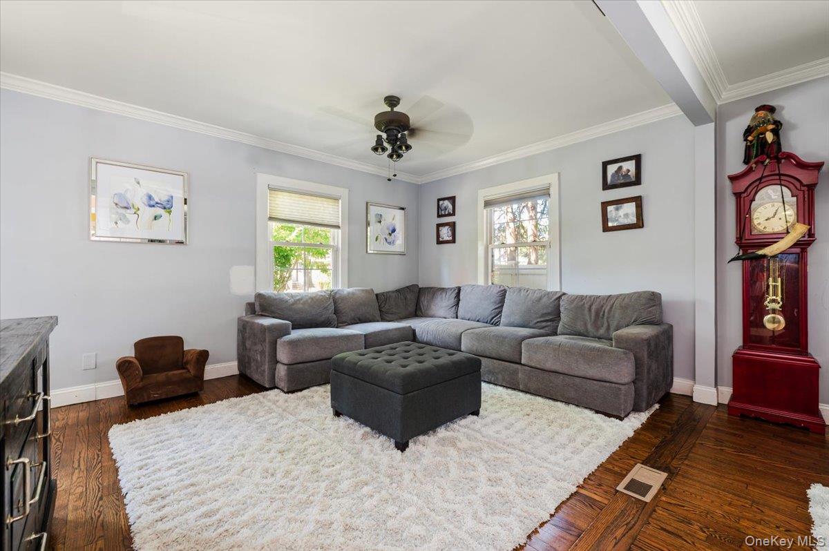 #4 photo, 1139 Webber Avenue, ナッソー郡 South Hempstead , NY 11550