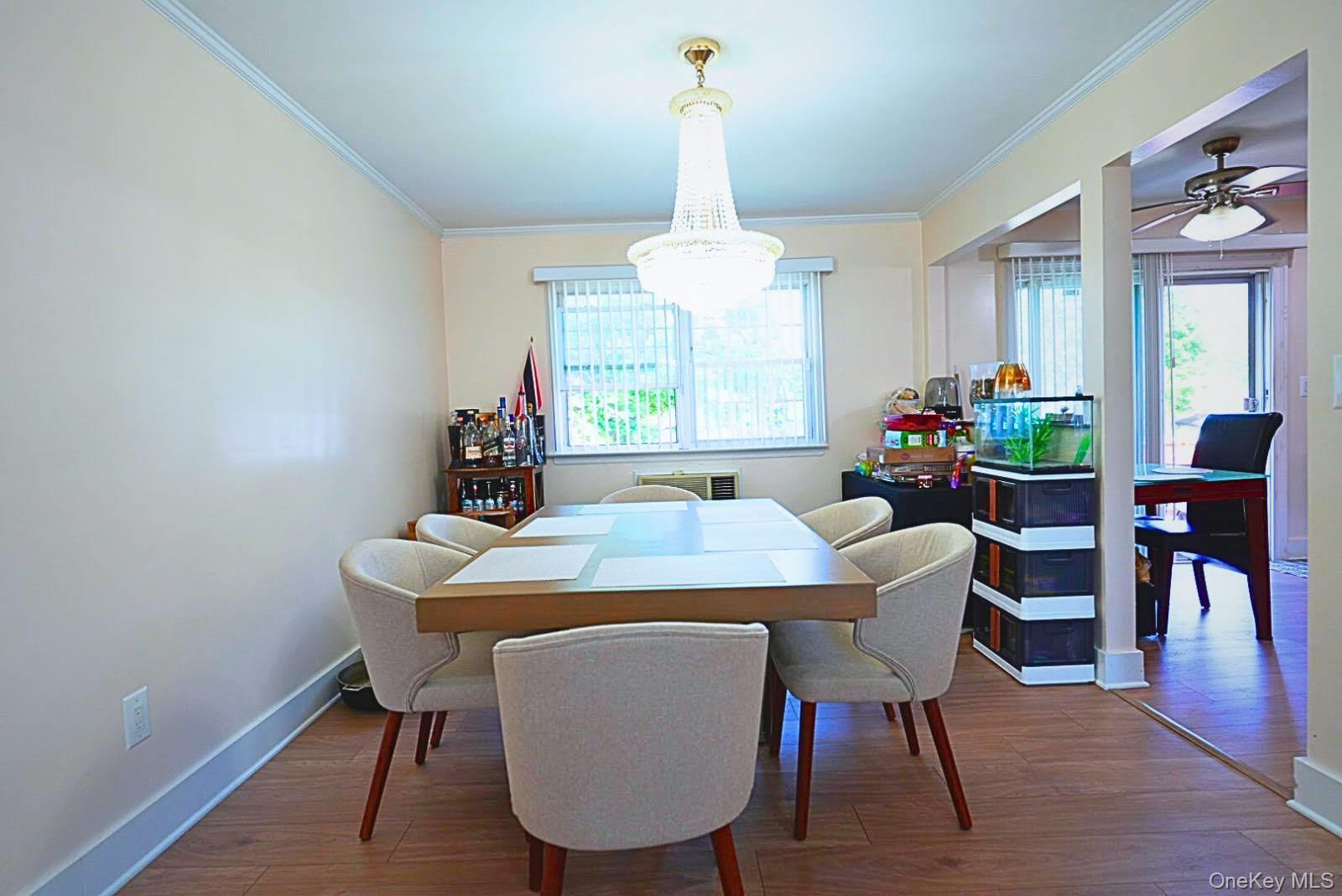 #14 photo, 828 Robin Court, Baldwin , NY 11510