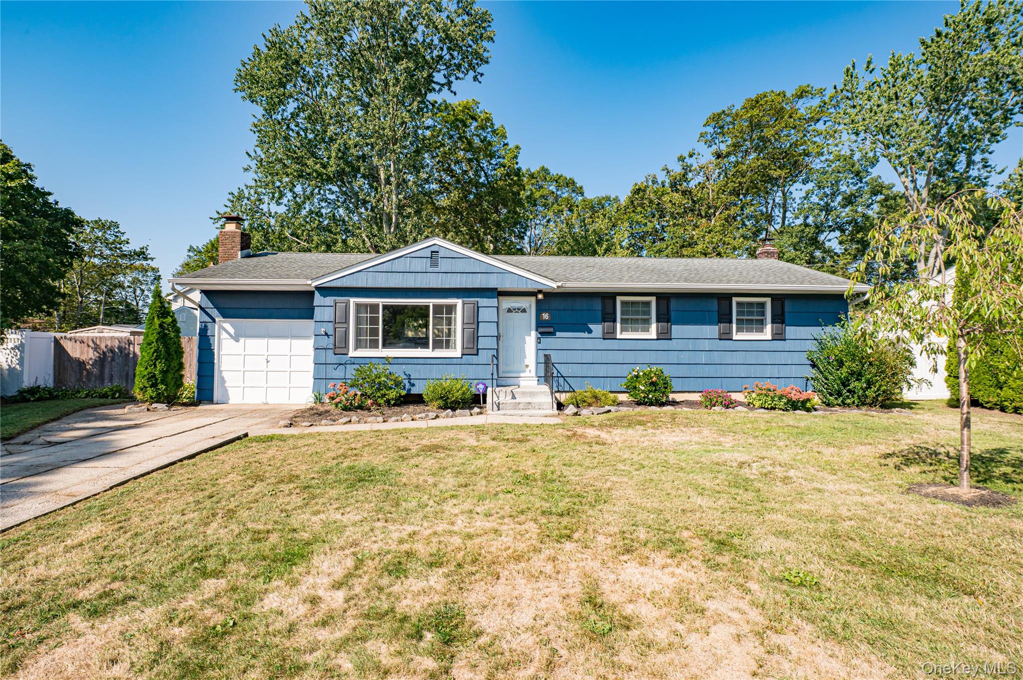 #1 photo, 16 Adams Place, West Islip , NY 11795