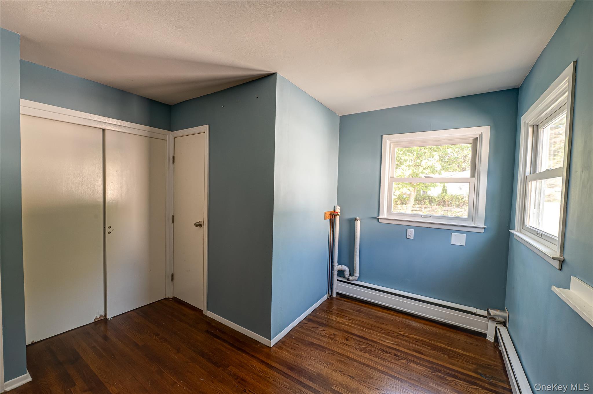 #12 photo, 16 Adams Place, West Islip , NY 11795