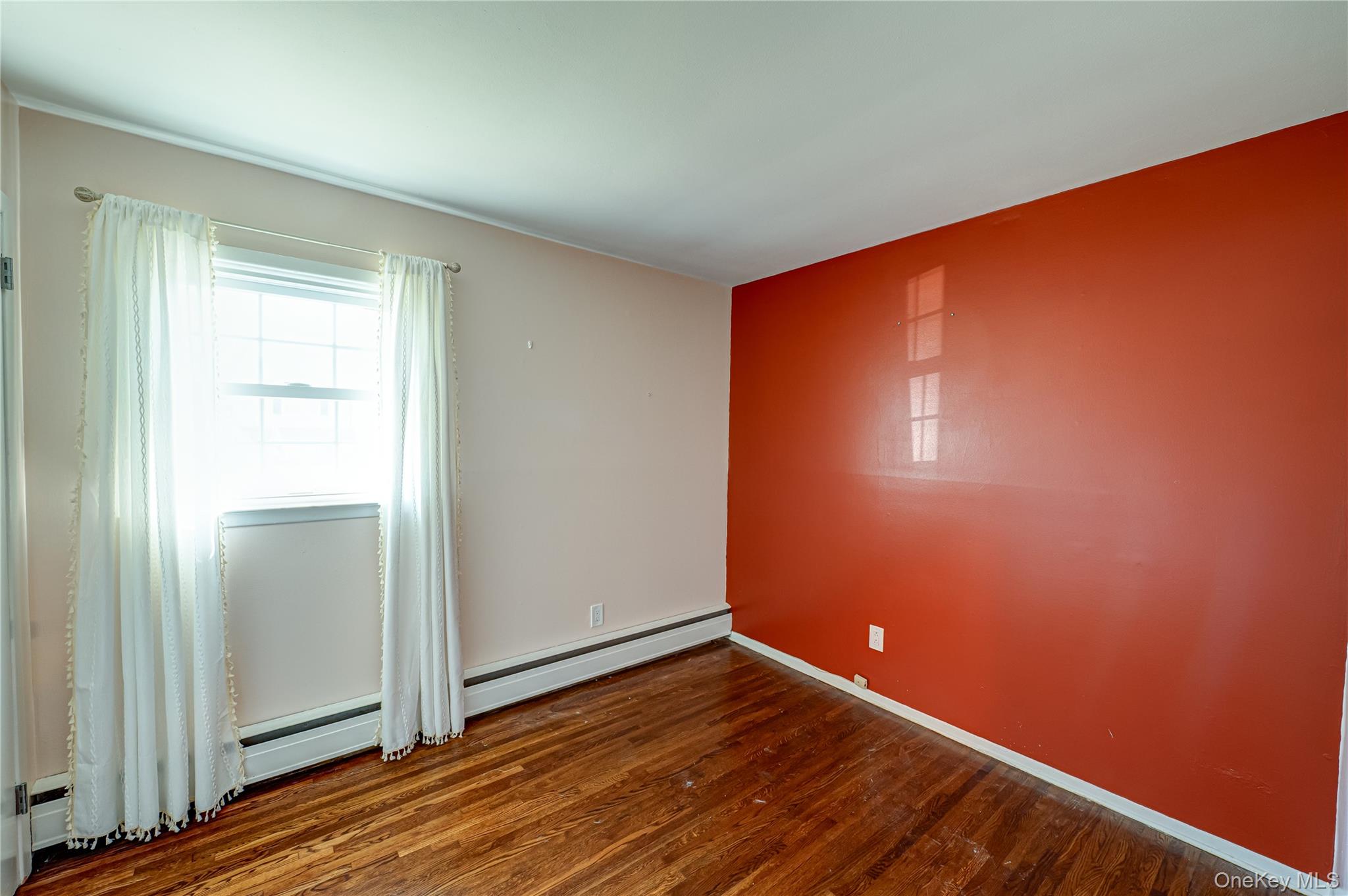 #13 photo, 16 Adams Place, West Islip , NY 11795