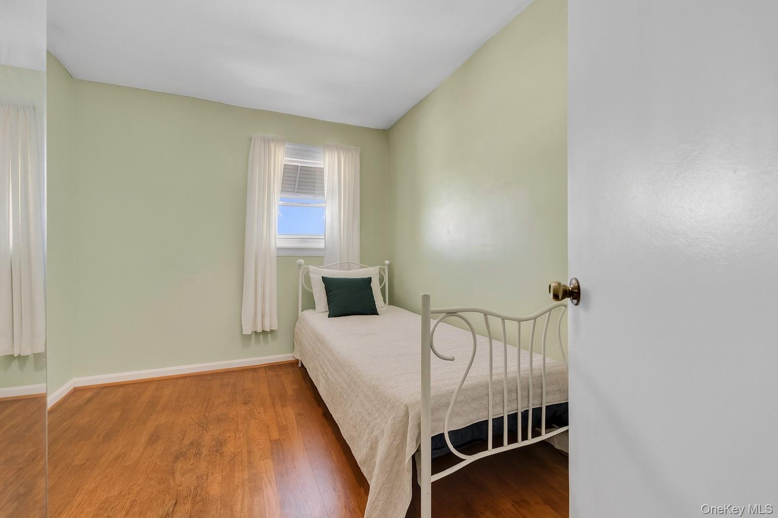 #10 photo, 1472 Stickney Place, Bronx , NY 10469