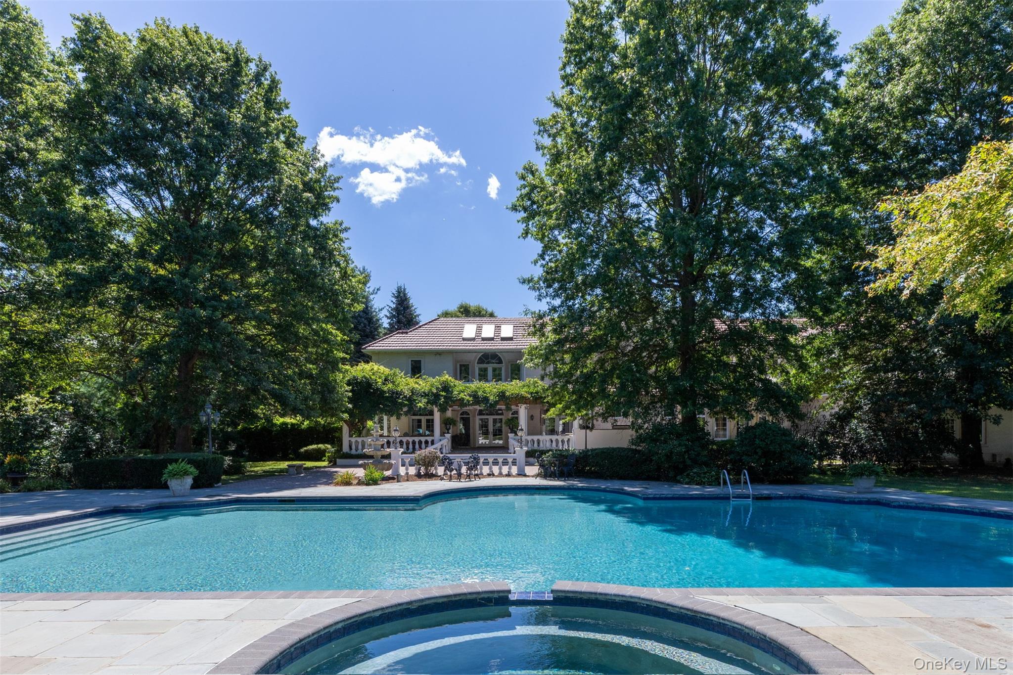 #10 photo, 23 Old Westbury Rd, Old Westbury , NY 11568