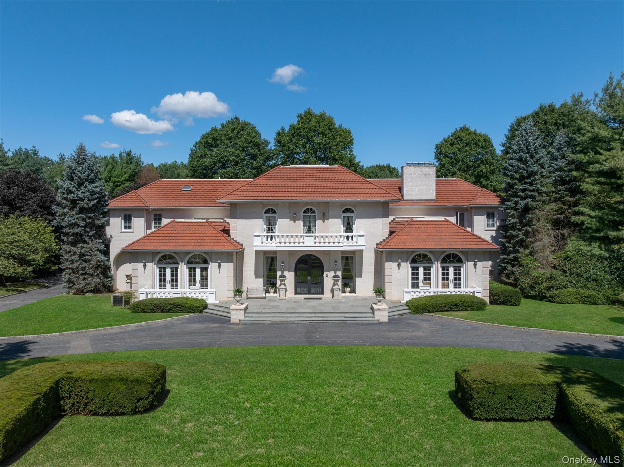 #2 photo, 23 Old Westbury Rd, Old Westbury , NY 11568