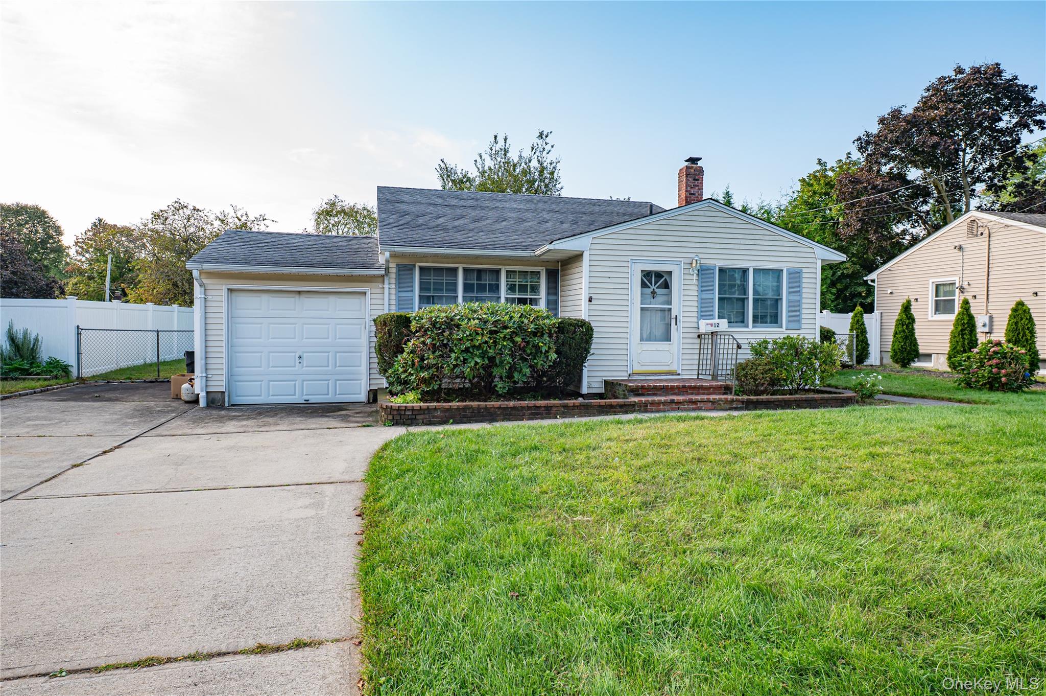 #1 photo, 12 Peary Lane, Kings Park , NY 11754