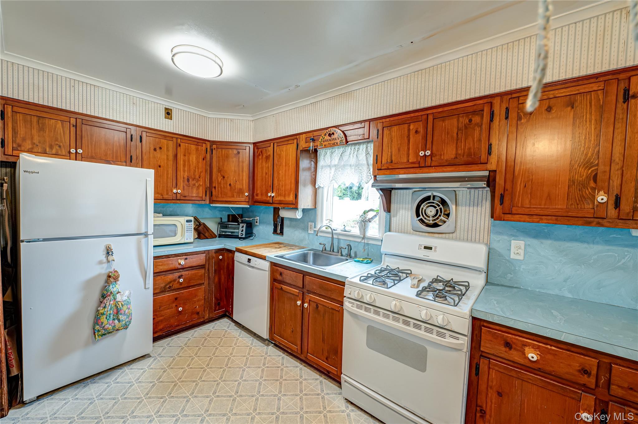 #12 photo, 12 Peary Lane, Kings Park , NY 11754