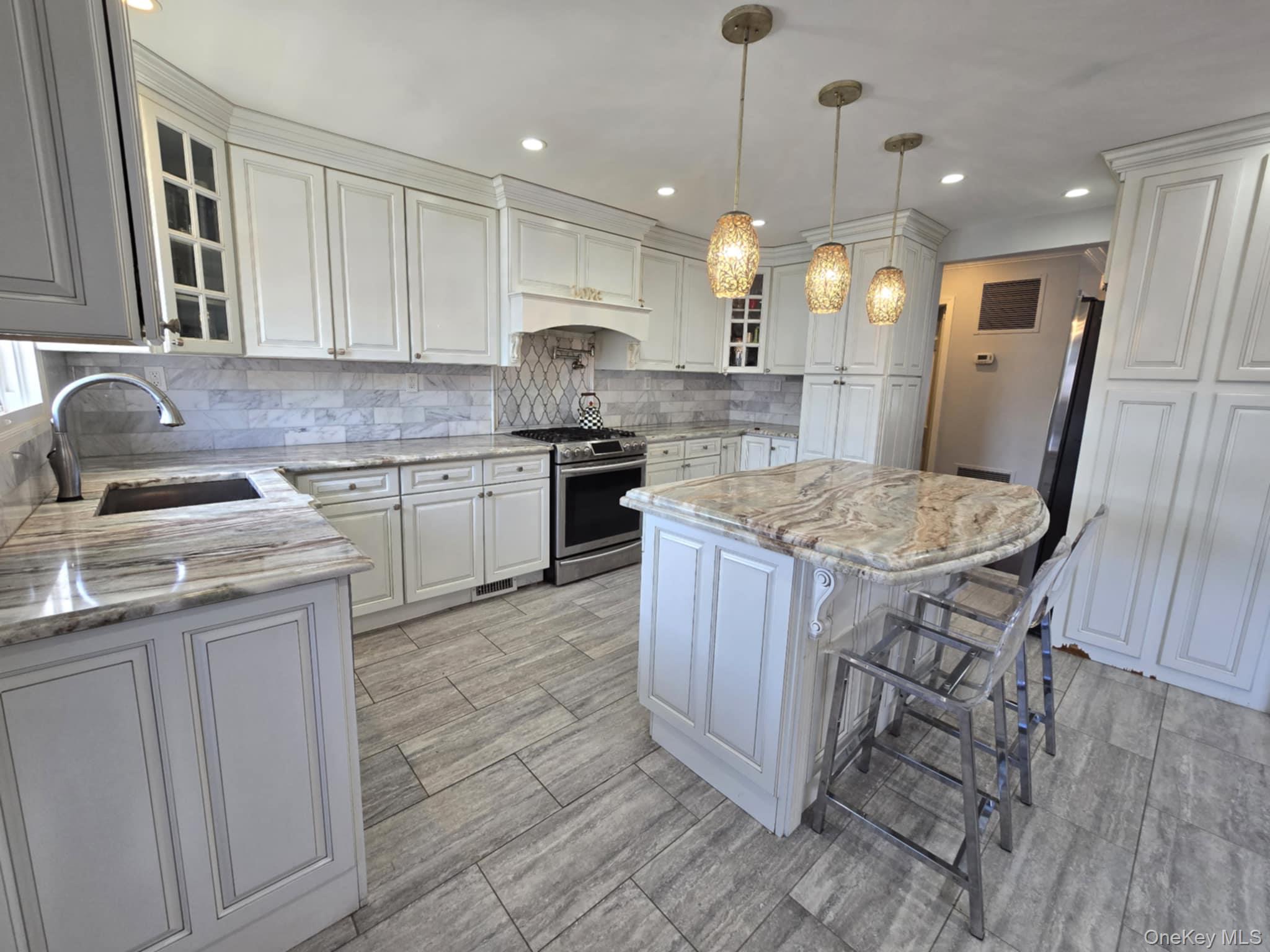 #3 photo, 164-25 88th Street, Howard Beach , NY 11414