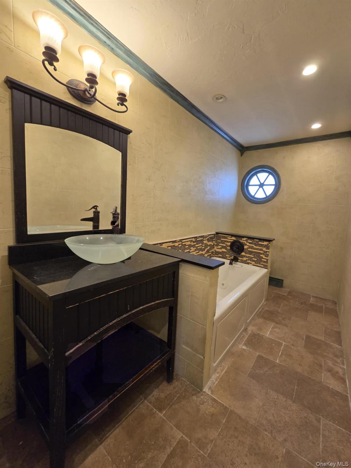 #7 photo, 164-25 88th Street, Howard Beach , NY 11414