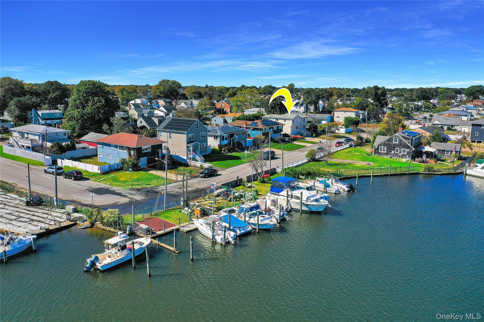 #2 photo, 311 Riviera Parkway, Lindenhurst , NY 11757