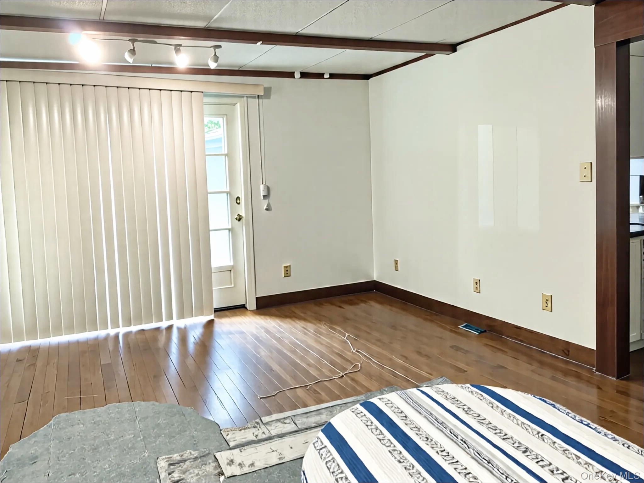 #13 photo, 2 Redleaf Lane, Commack , NY 11725