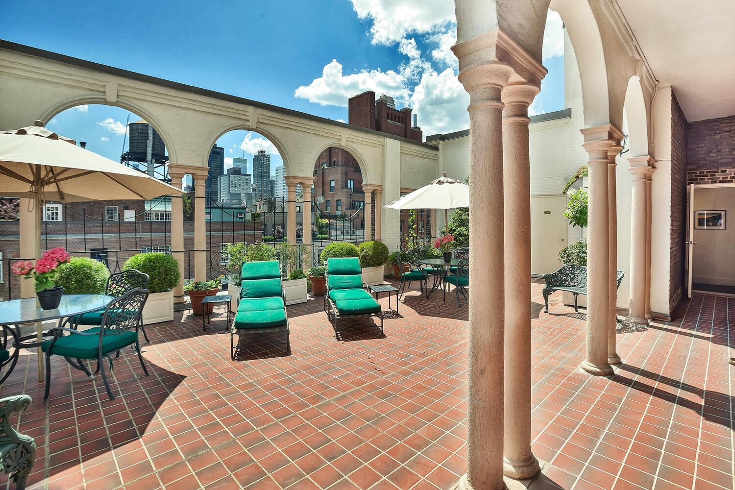 #12 photo, 325 E 72ND Street, Lenox Hill , NY 10021