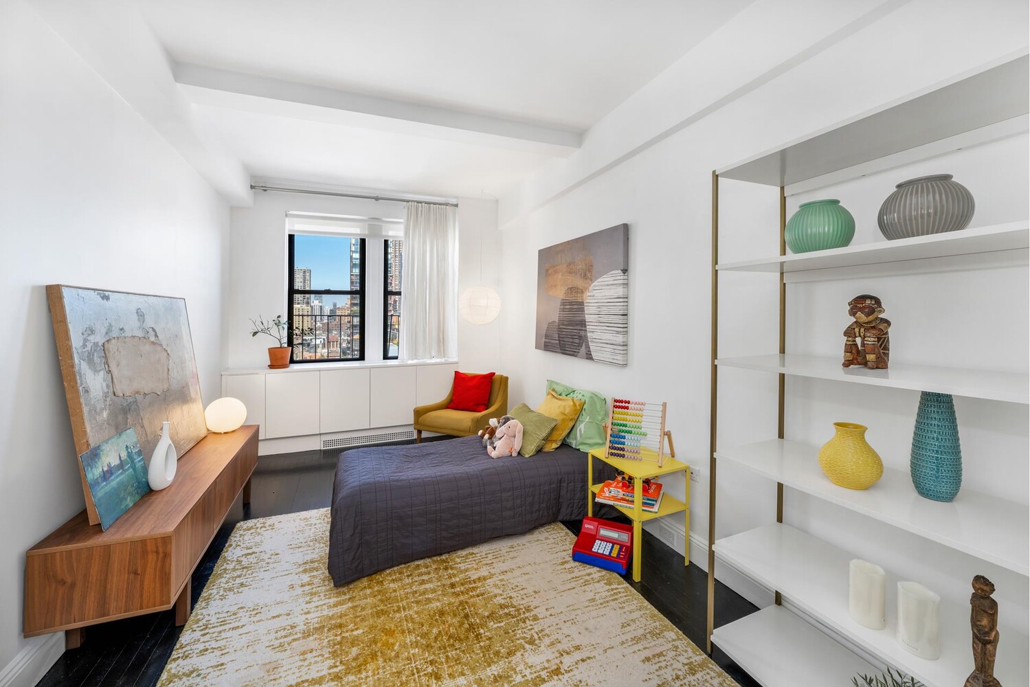 #9 photo, 325 E 72ND Street, Lenox Hill , NY 10021