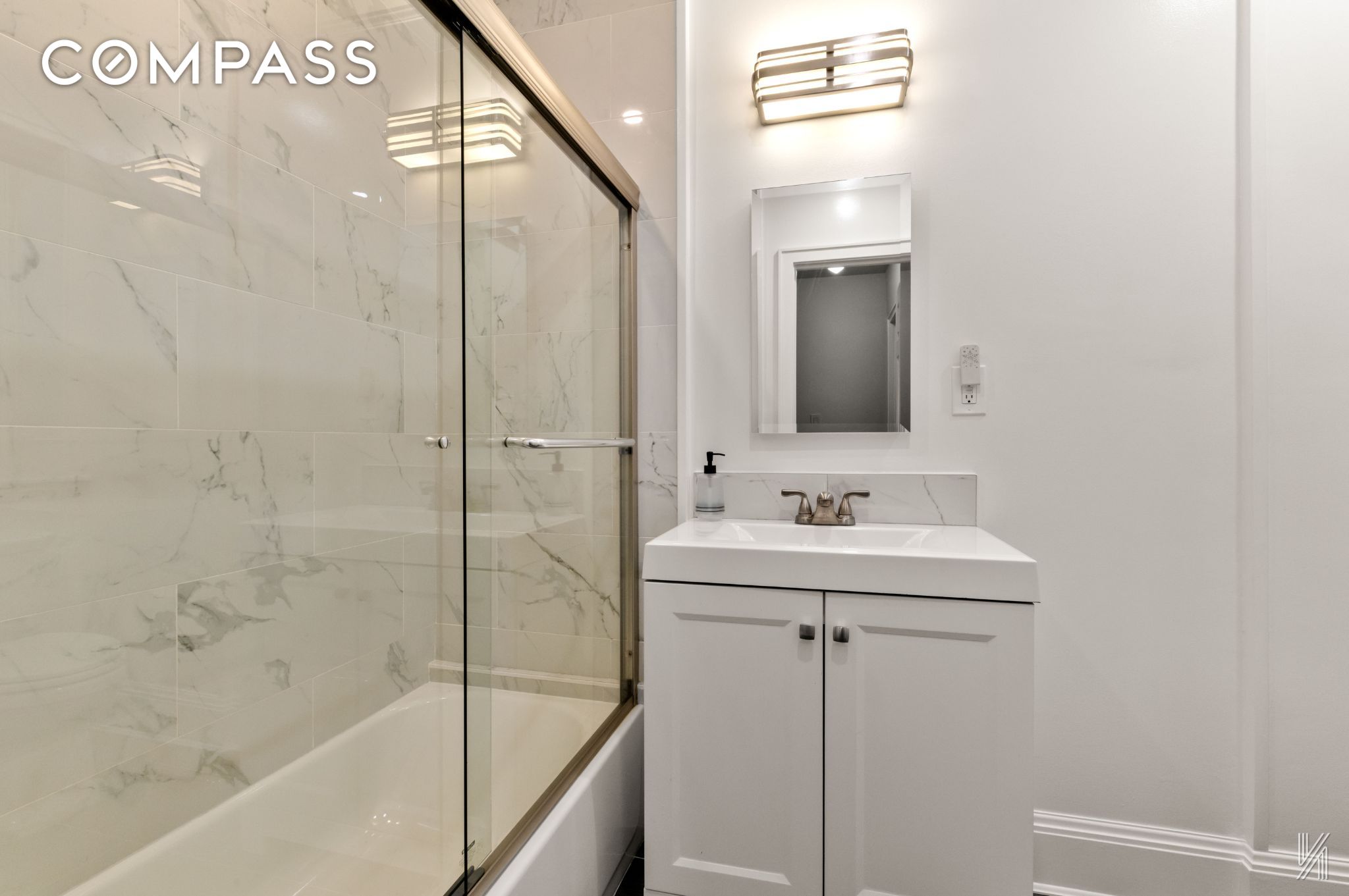 #14 photo, 34-41 85th Street, クイーンズ区 Jackson Heights , NY 11372