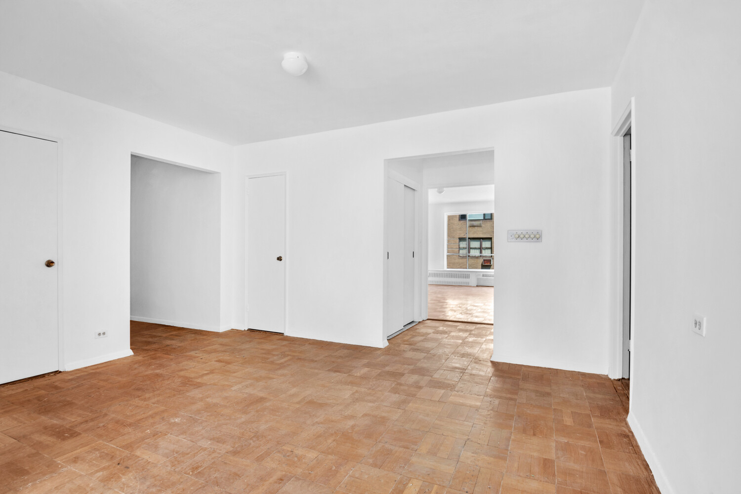 #9 photo, 1050 5TH Avenue, Carnegie Hill , NY 10028