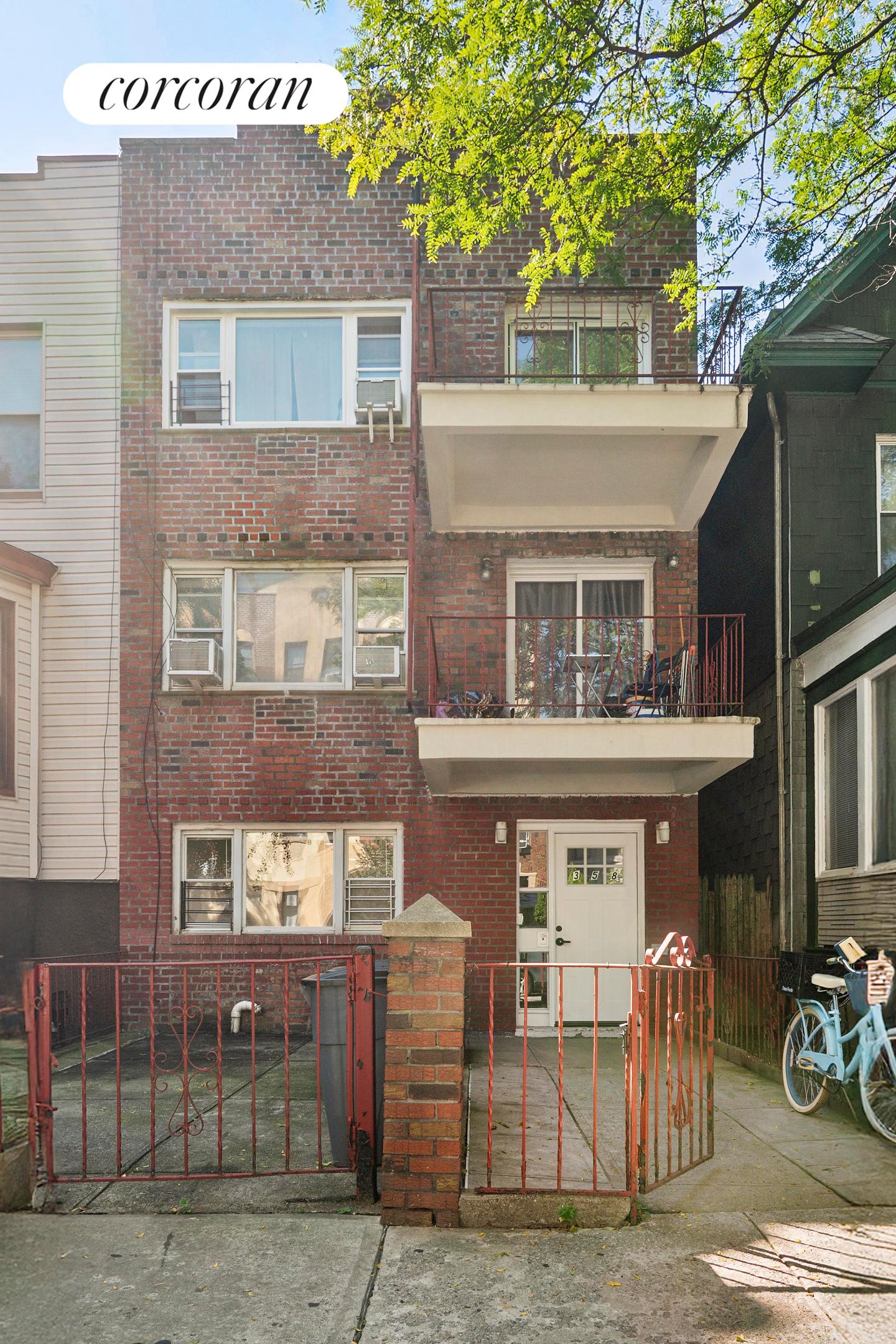 #10 photo, Brooklyn, Fort Hamilton , NY 11209