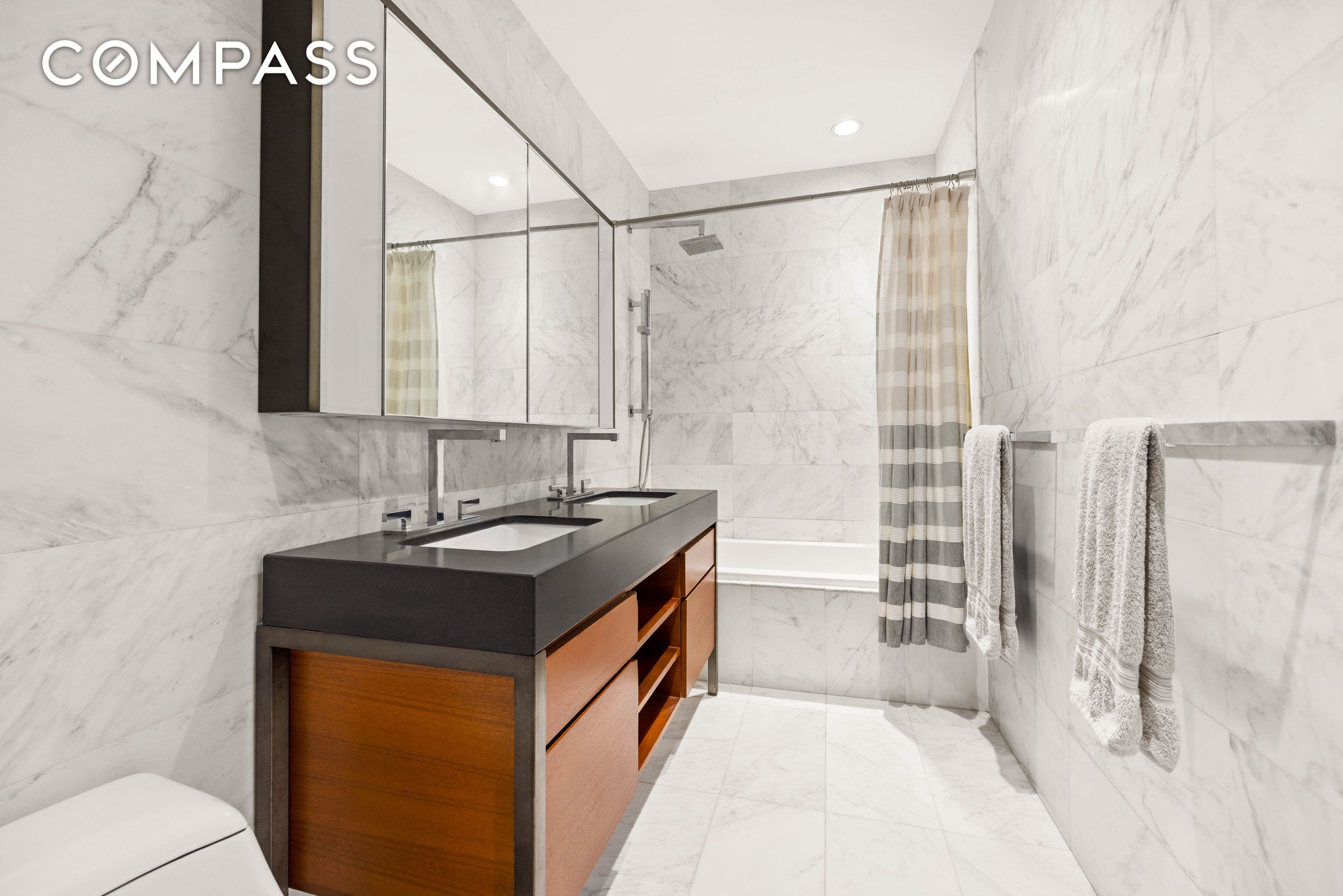 #7 photo, 75 Wall Street, マンハッタン Financial District , NY 10005