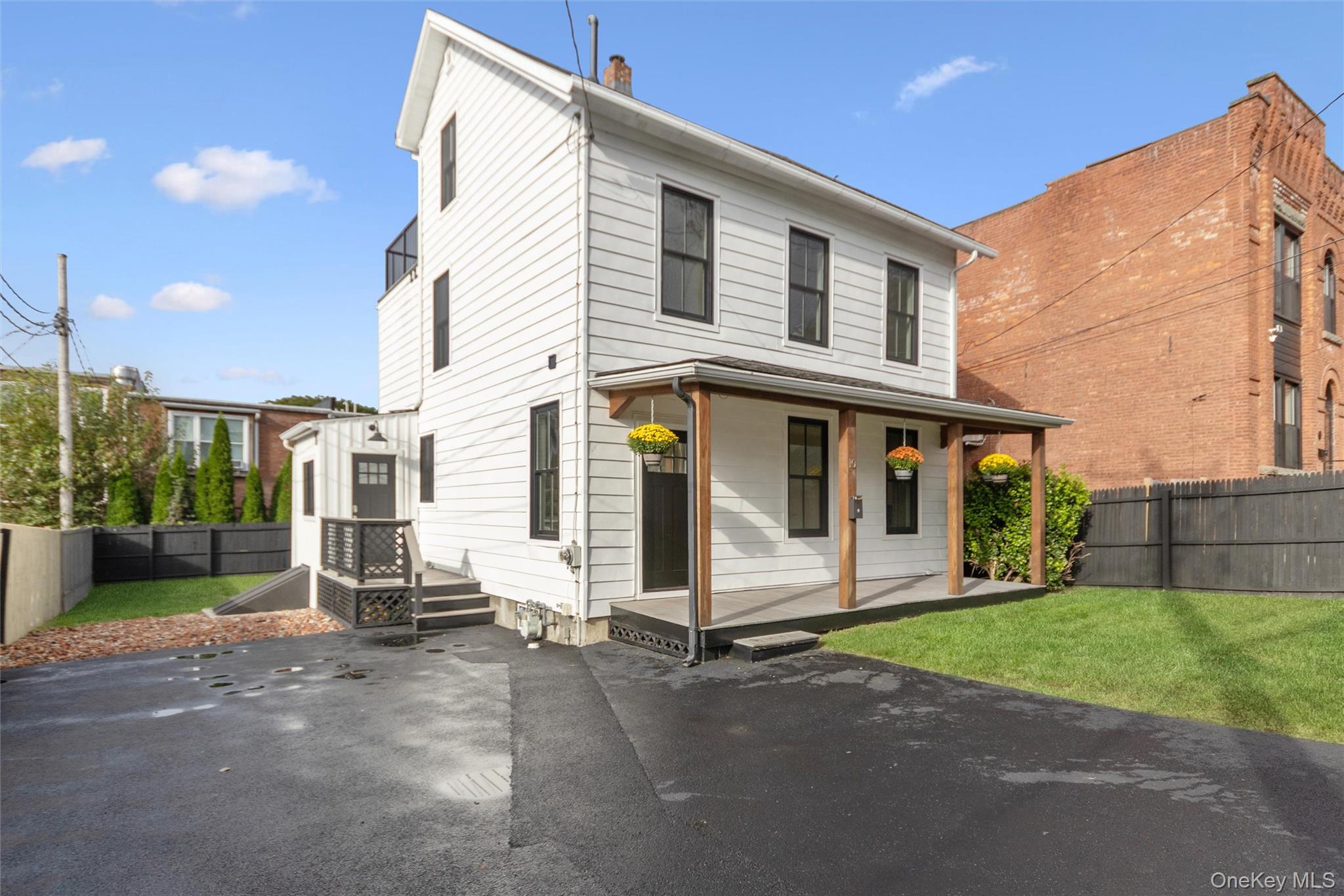 #1 photo, 10 South Street, Beacon , NY 12508