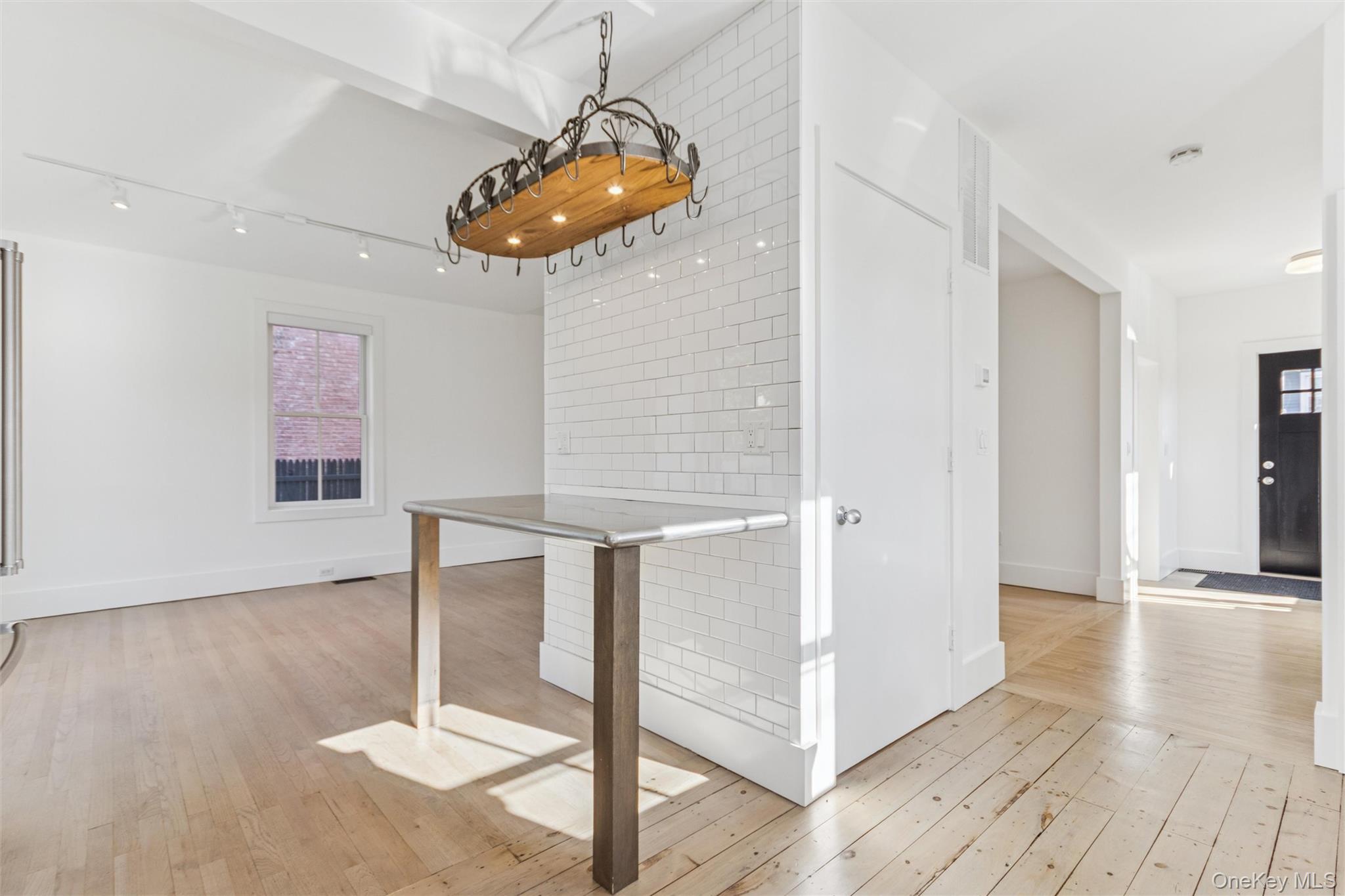 #13 photo, 10 South Street, Beacon , NY 12508