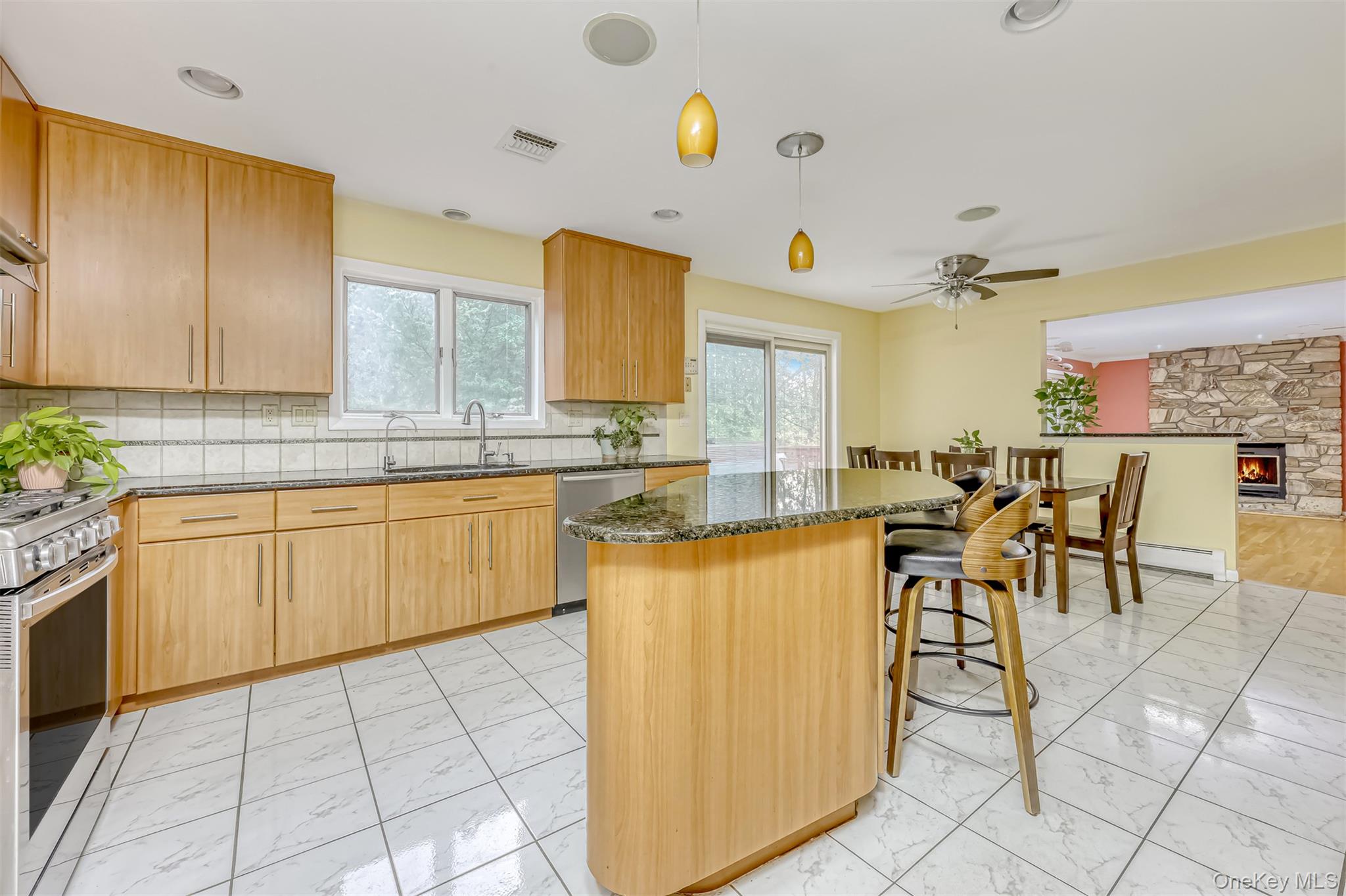 #10 photo, 6 Debra Court, New City , NY 10956