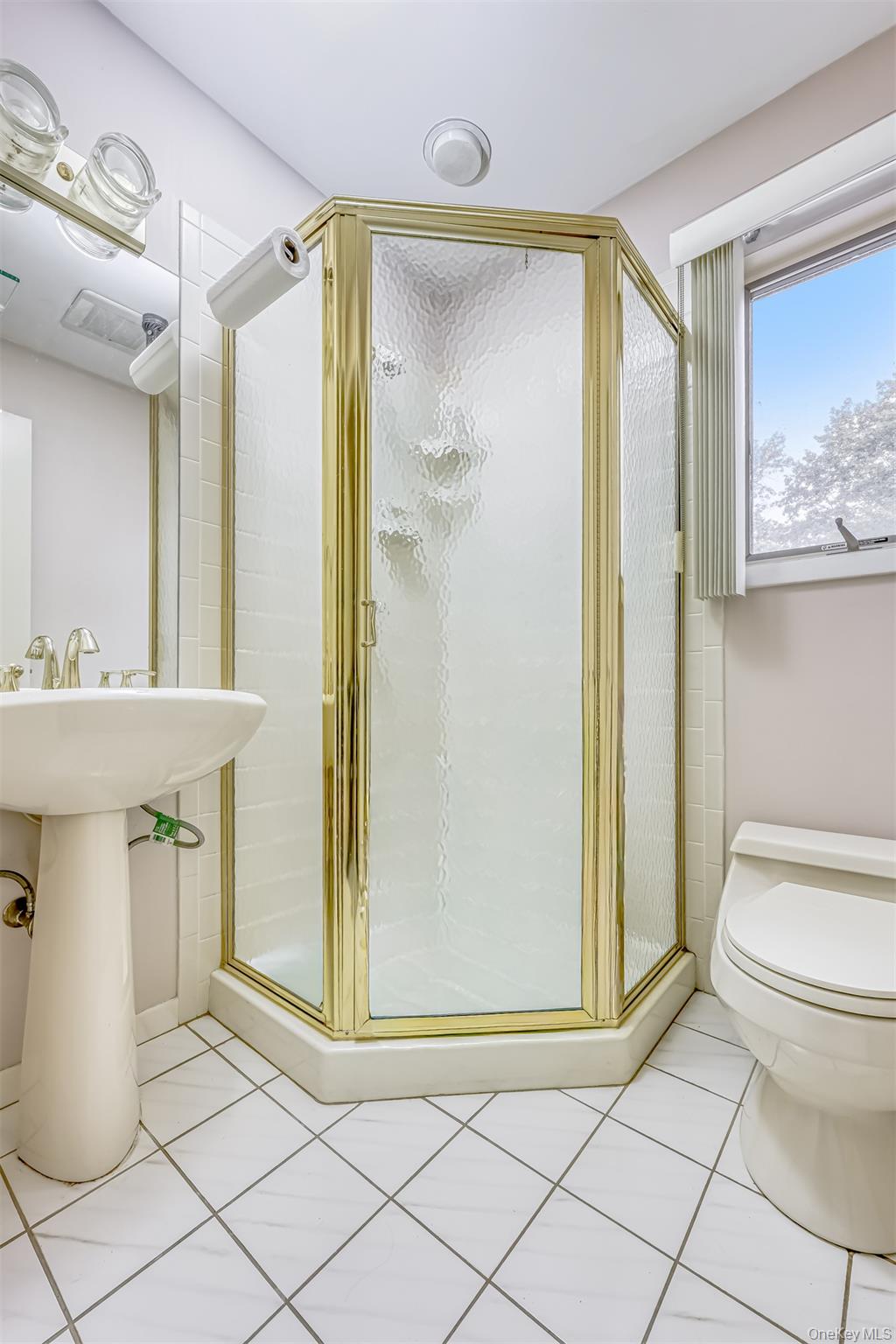 #12 photo, 6 Debra Court, New City , NY 10956