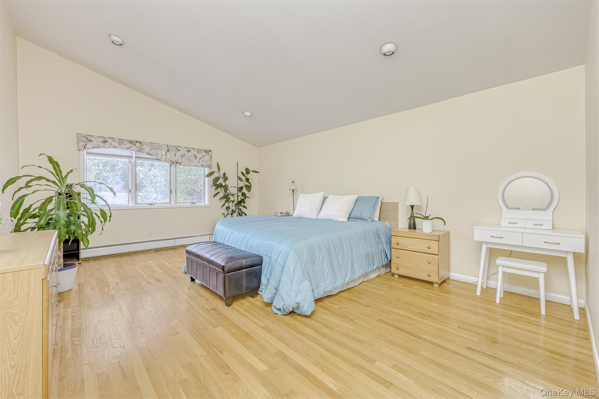 #14 photo, 6 Debra Court, New City , NY 10956