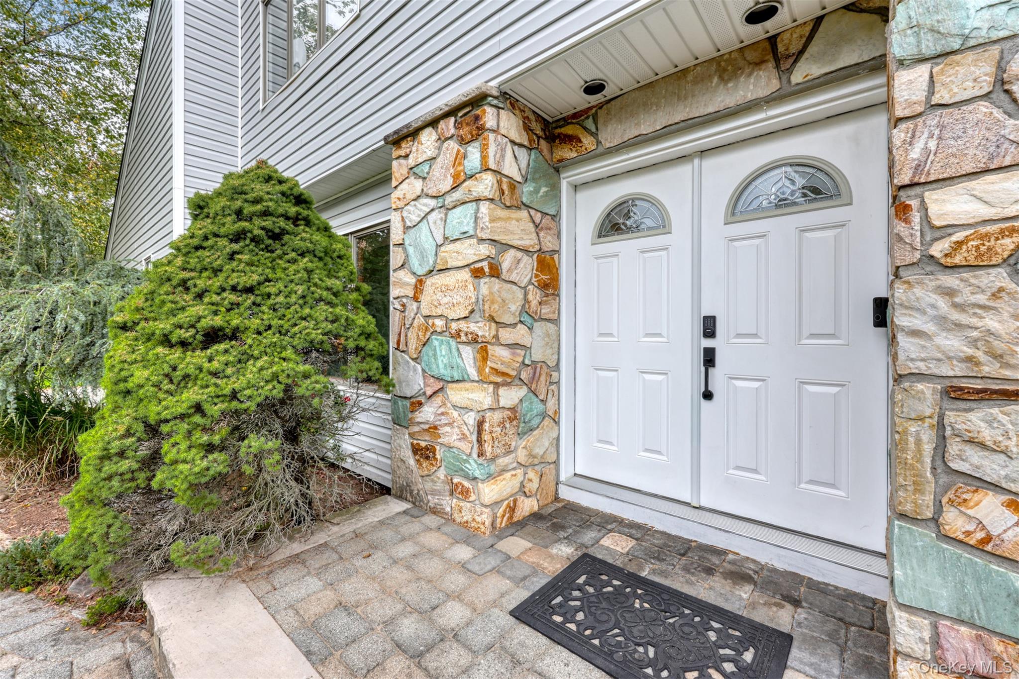 #3 photo, 6 Debra Court, New City , NY 10956