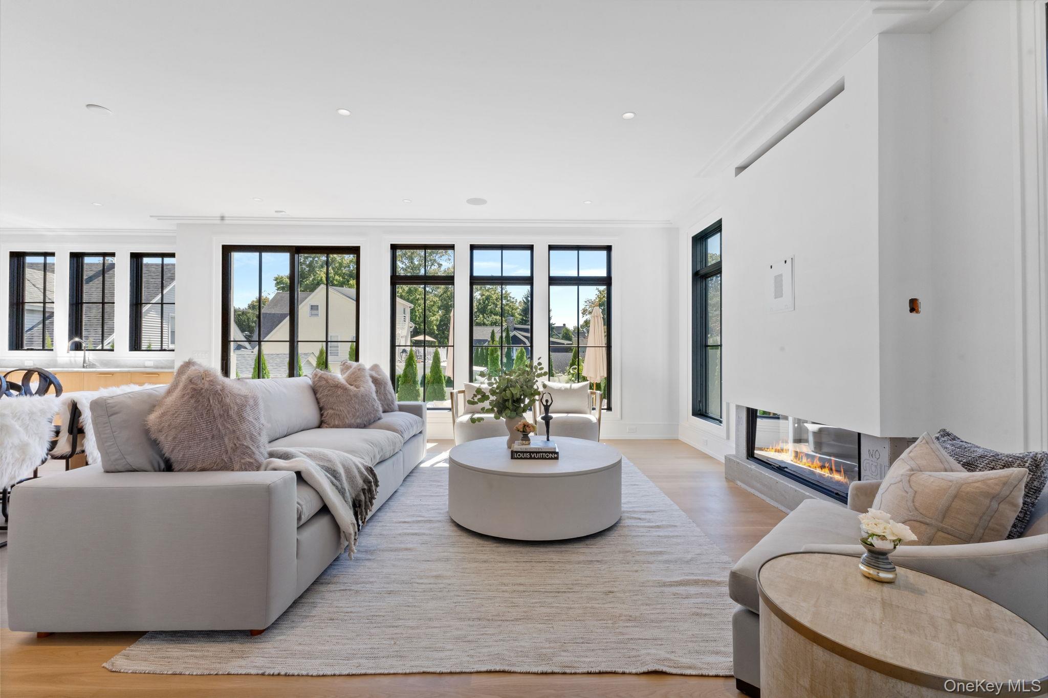 #11 photo, 48 Lexington Avenue, Greenwich , CT 06830