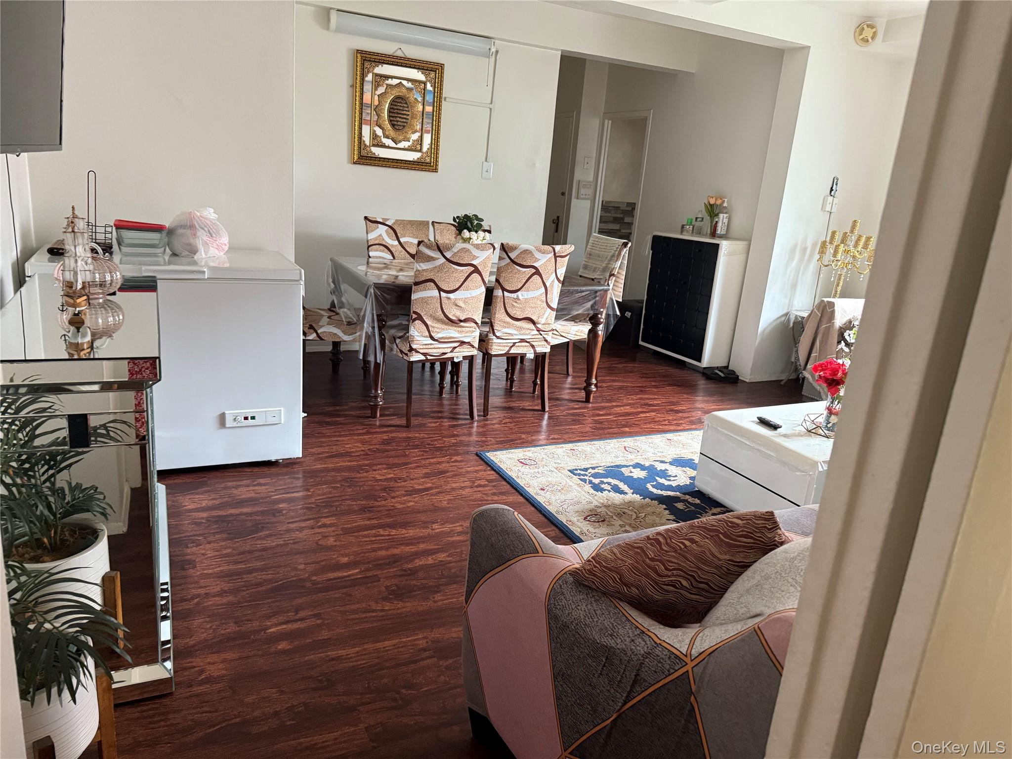 #2 photo, 2055 McGraw Avenue, Bronx , NY 10462