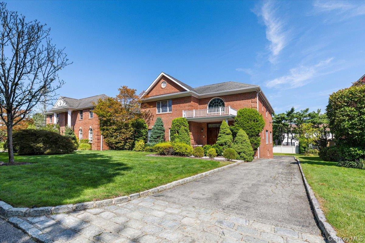 #3 photo, 3 D'Alessio Court, Scarsdale , NY 10583