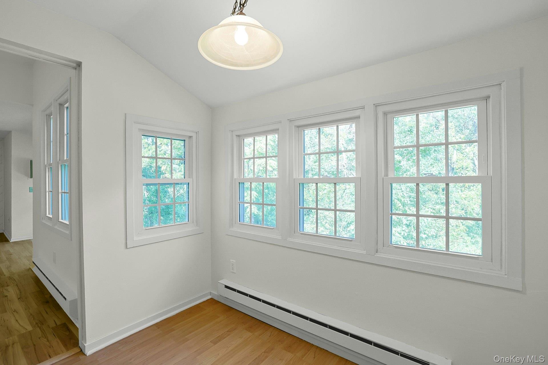 #8 photo, 204 Holly Stream Court, Brewster , NY 10509