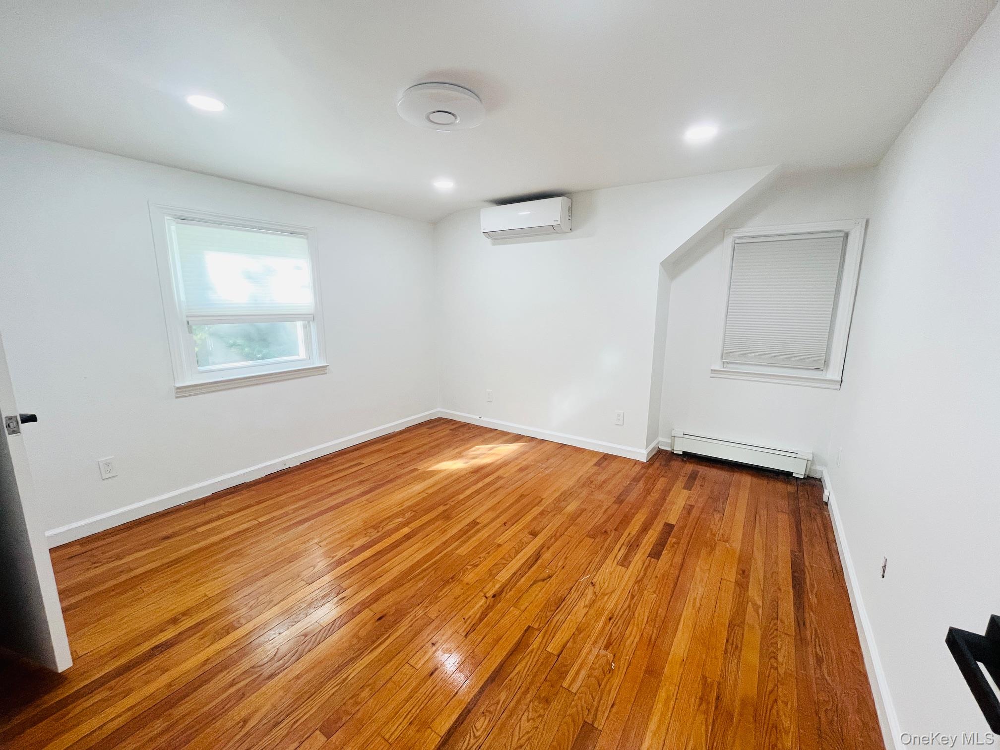 #16 photo, 5 Prospect Street, Glen Head , NY 11545