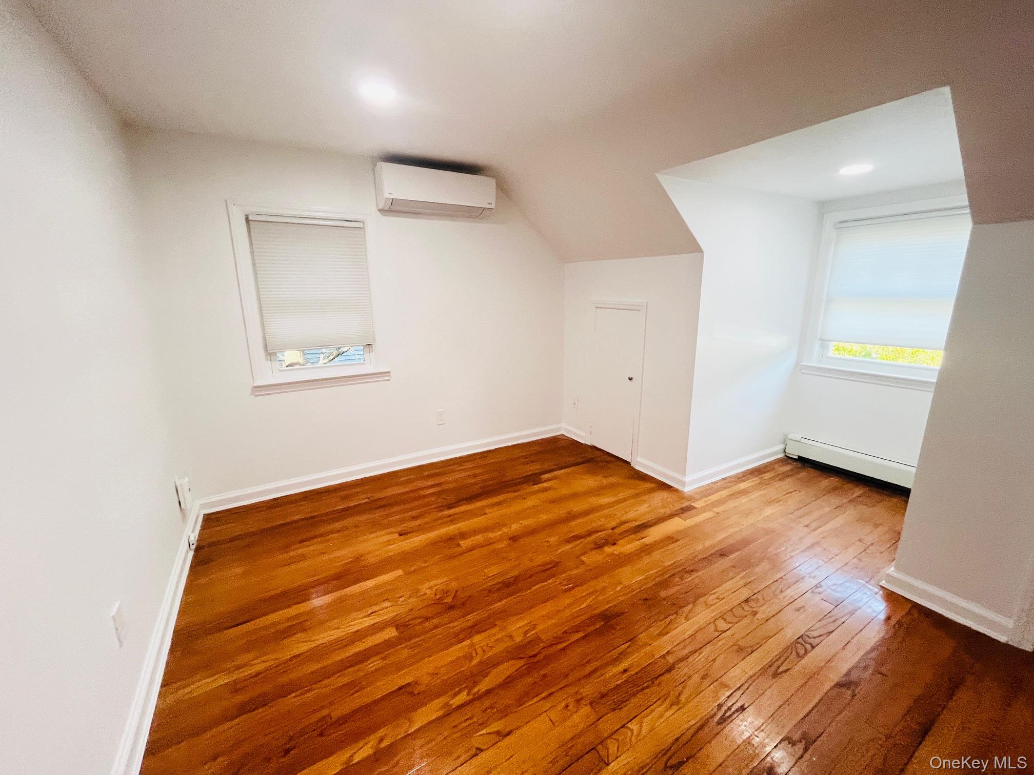 #20 photo, 5 Prospect Street, Glen Head , NY 11545