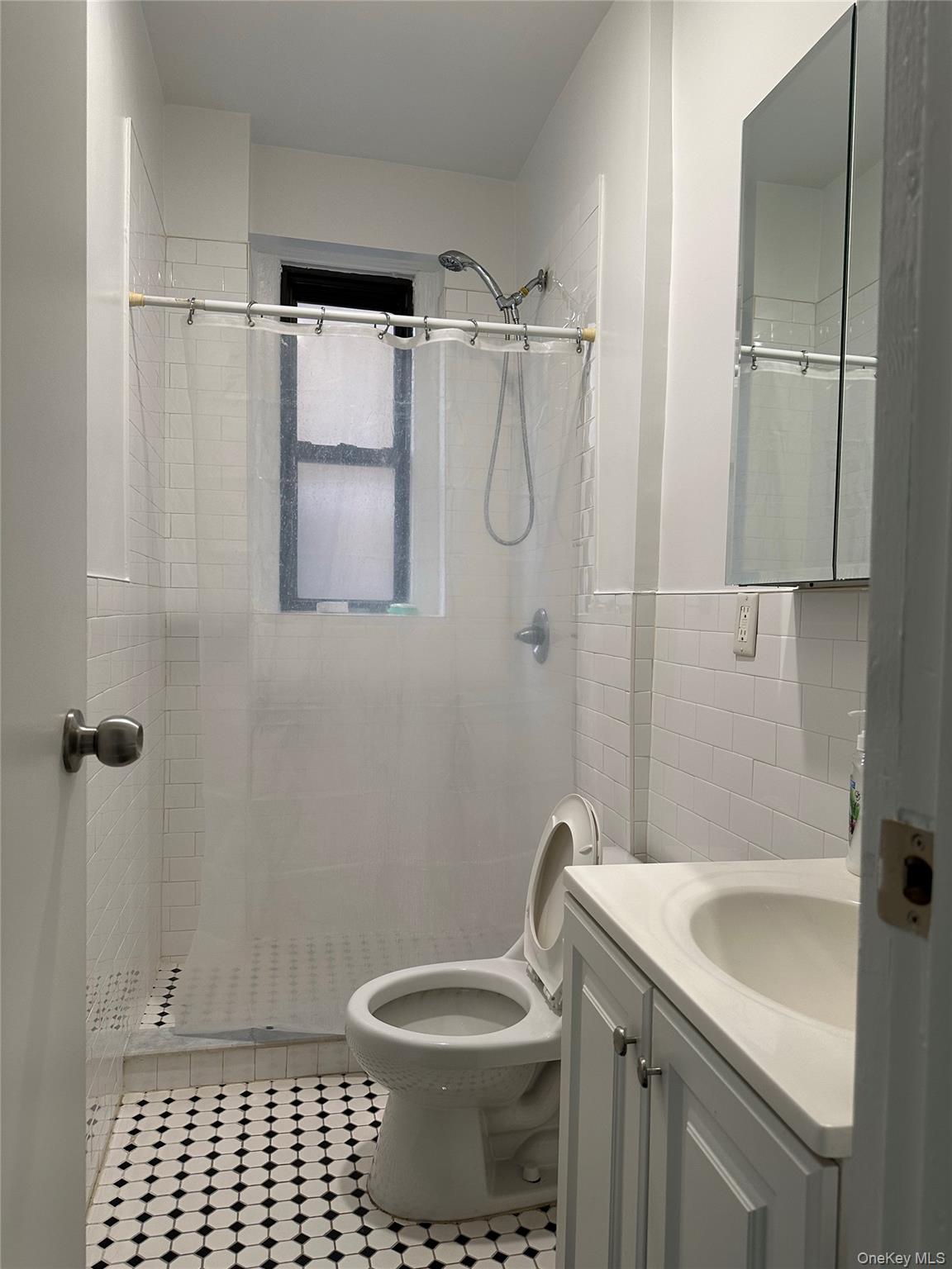 #5 photo, 36-52 35th Street, クイーンズ区 Astoria , NY 11106