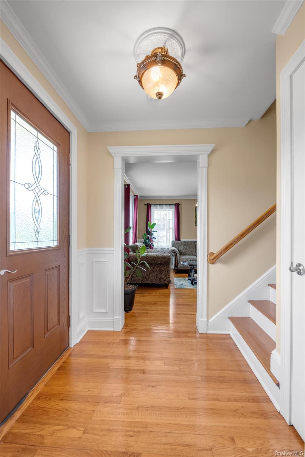 #4 photo, 10 Field Avenue, Hicksville , NY 11801