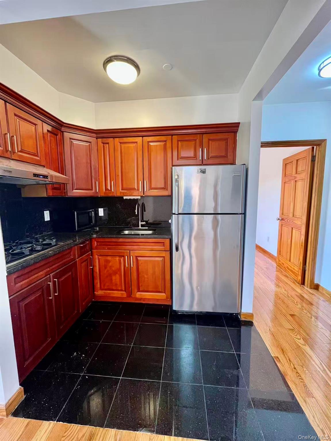 #8 photo, 7177 159th Street, クイーンズ区 Fresh Meadows , NY 11365