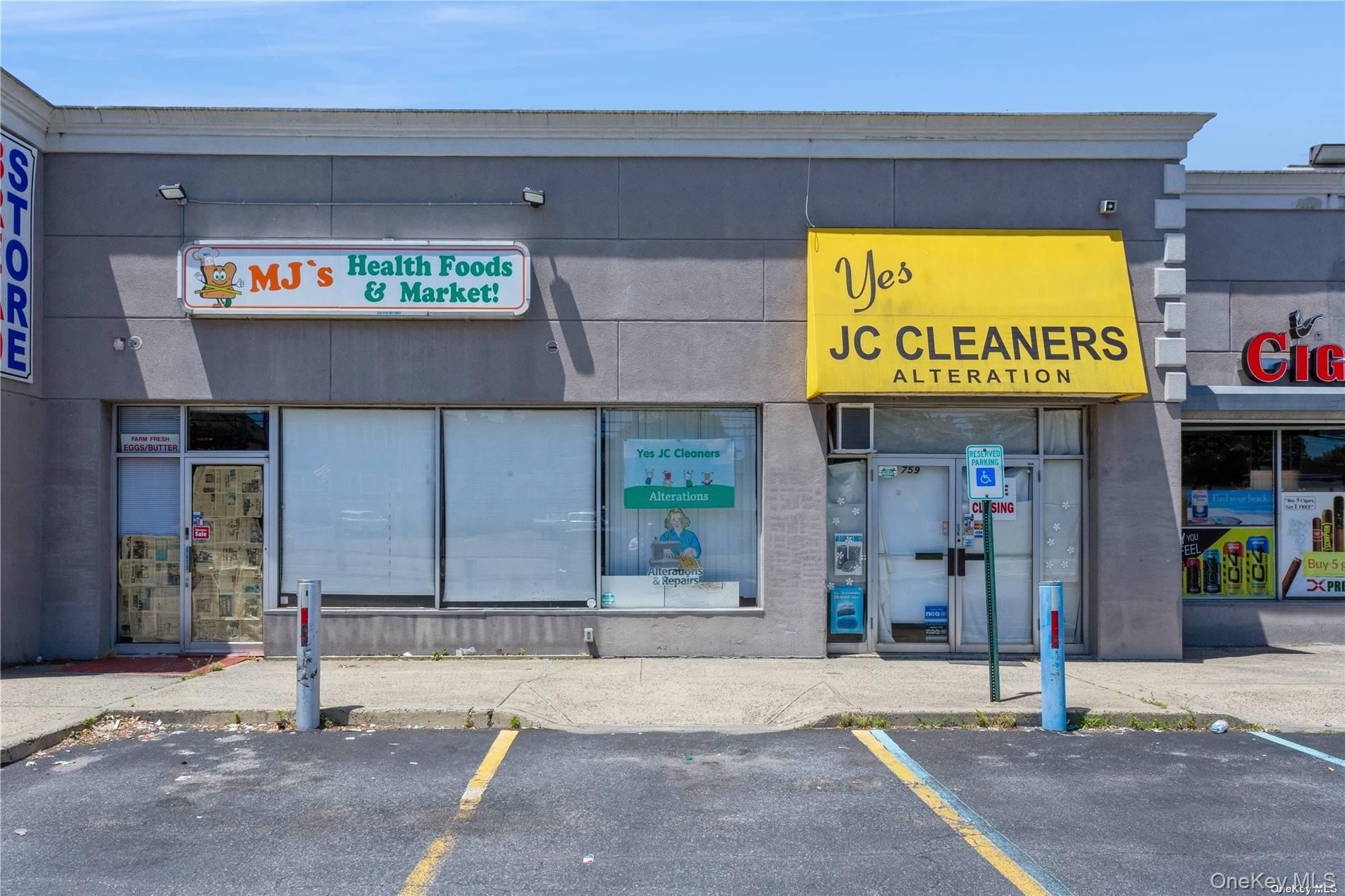 #2 photo, 757 B Foxhurst Road, Baldwin , NY 11510