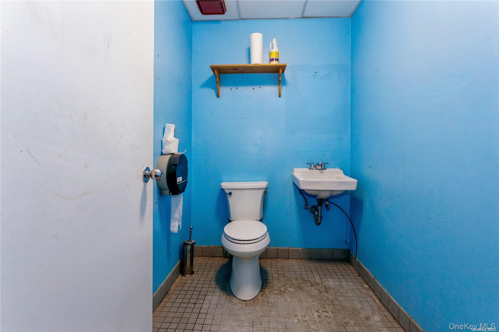 #7 photo, 757 B Foxhurst Road, Baldwin , NY 11510