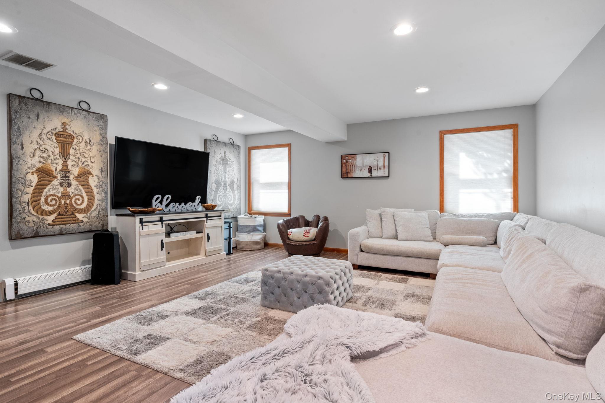 #10 photo, 10 Basswood Place, Melville , NY 11747