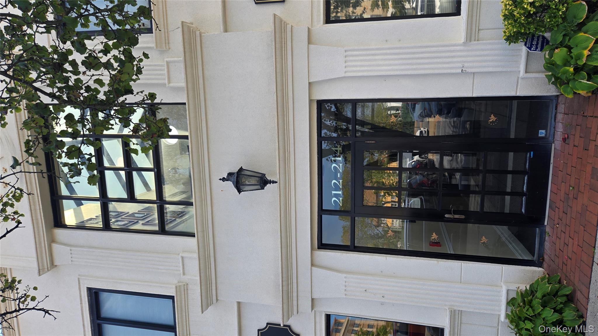 #1 photo, 214 Lower W Park Avenue, ナッソー郡 Long Beach , NY 11561