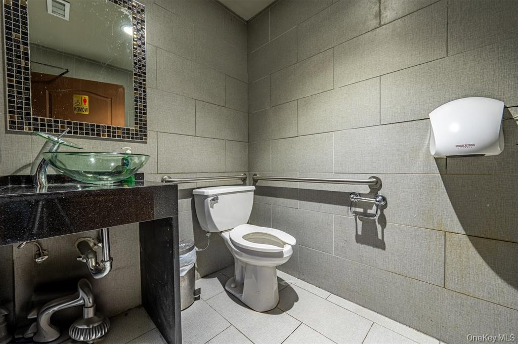 #7 photo, 1506 bronxdale Avenue, Bronx , NY 10462