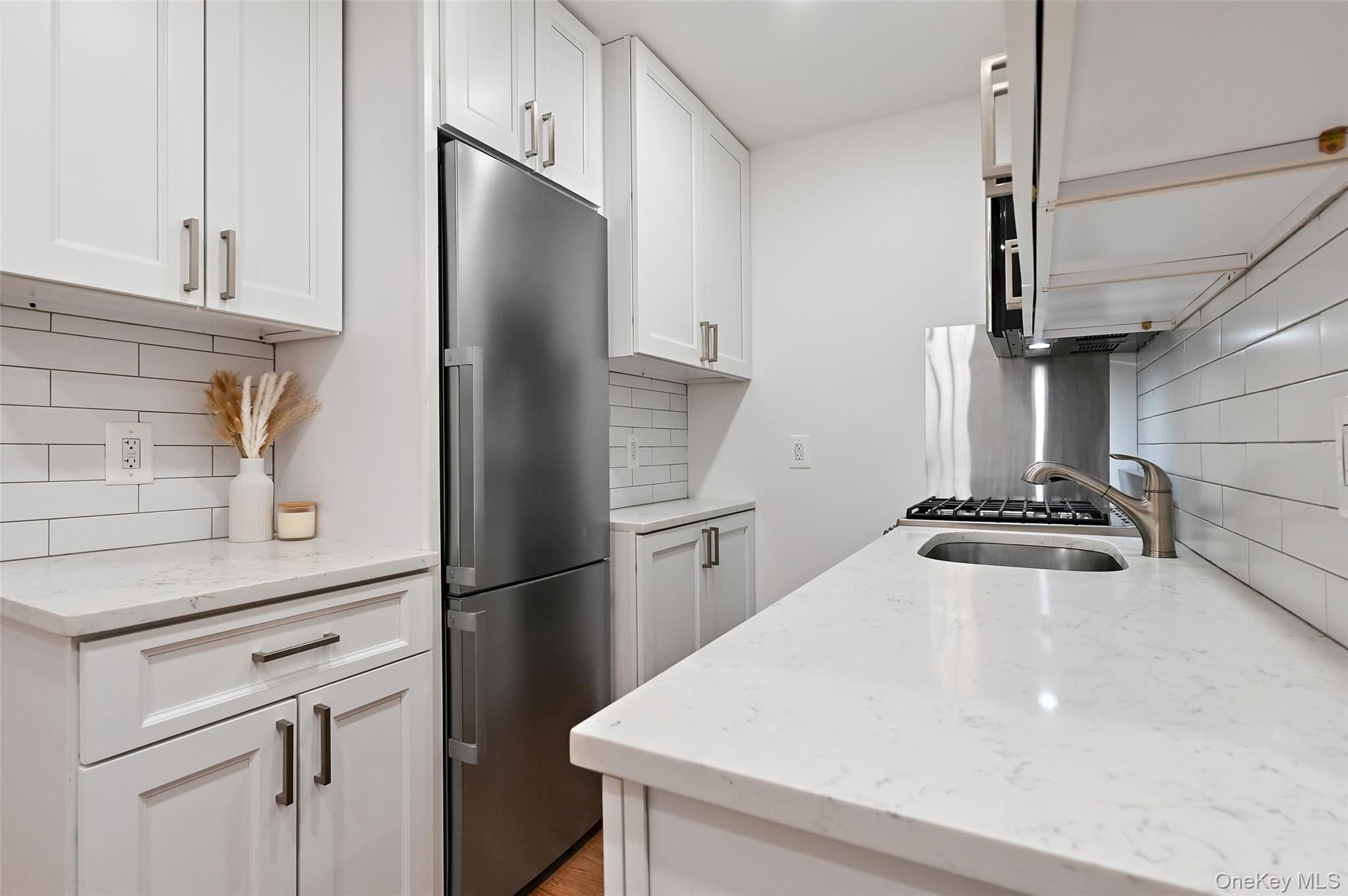 #7 photo, 5823 Fieldston Road, Bronx , NY 10471