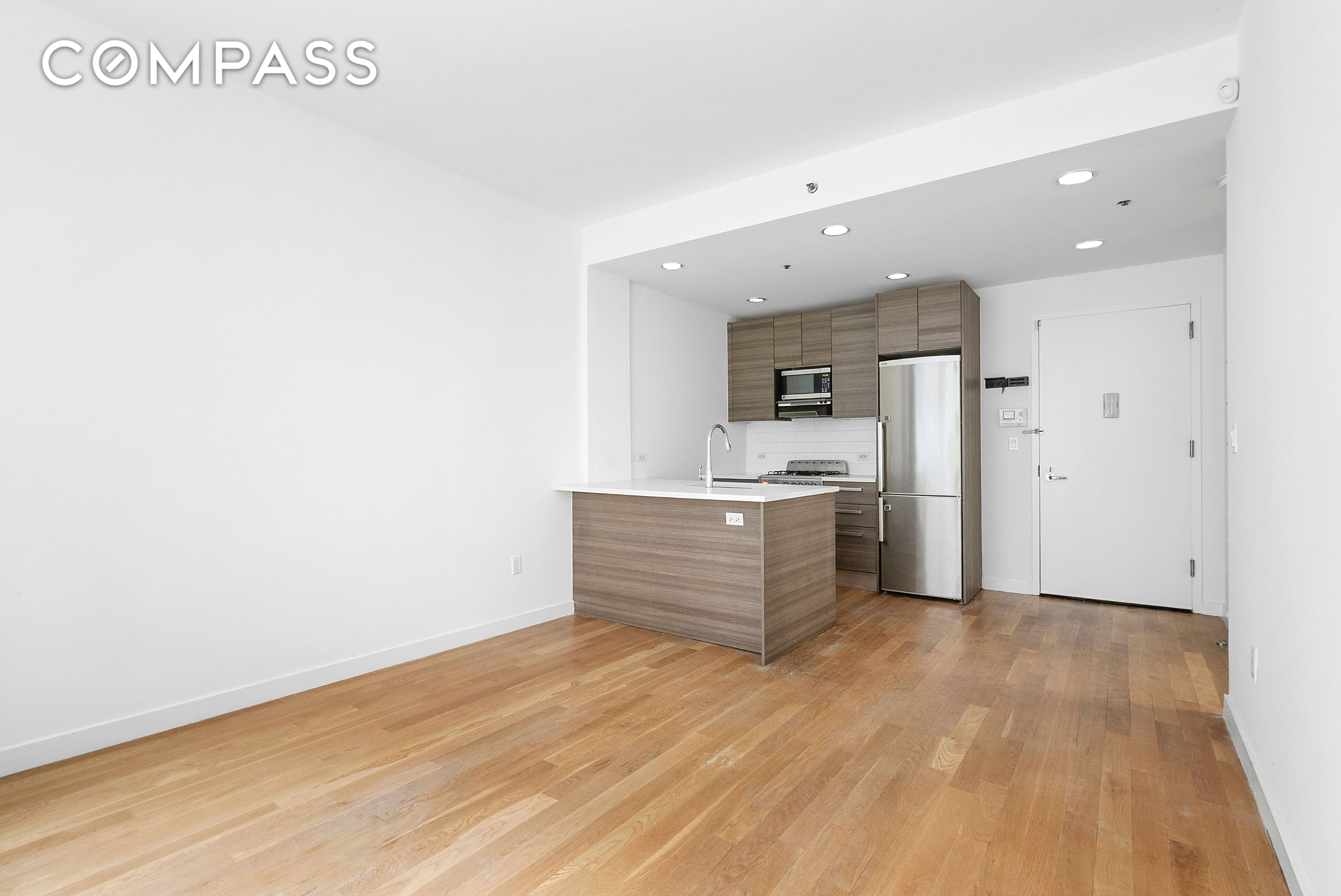 #6 photo, 306 W 116th Street, Harlem , NY 10026