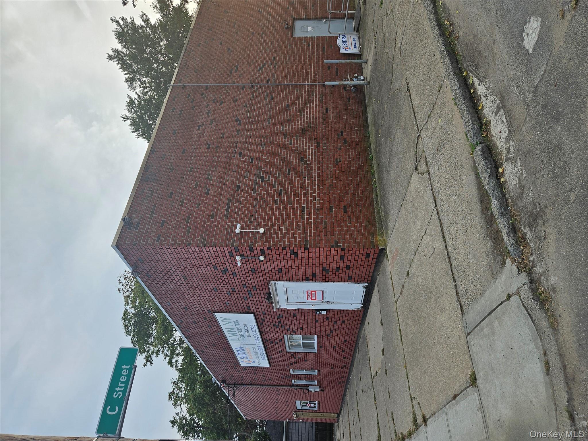 #2 photo, 474 Meacham Avenue, ナッソー郡 Elmont , NY 11003