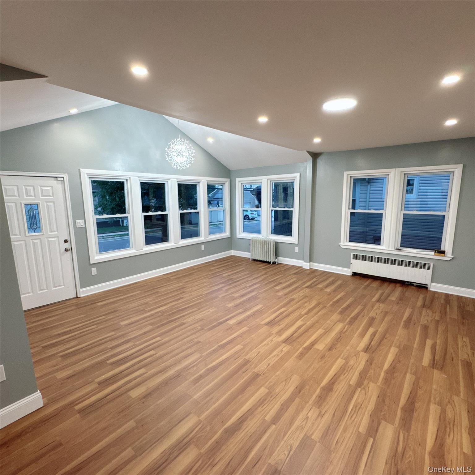 #15 photo, 17 Sapir Street, Valley Stream , NY 11580