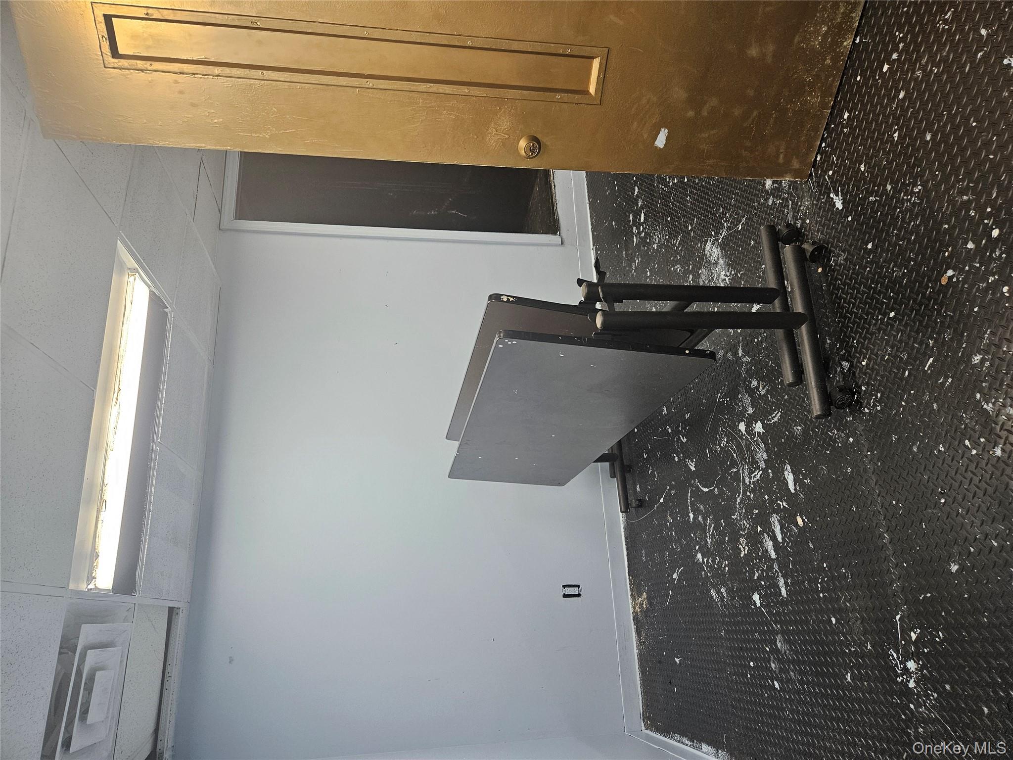 #2 photo, 474 Meacham Avenue, ナッソー郡 Elmont , NY 11003