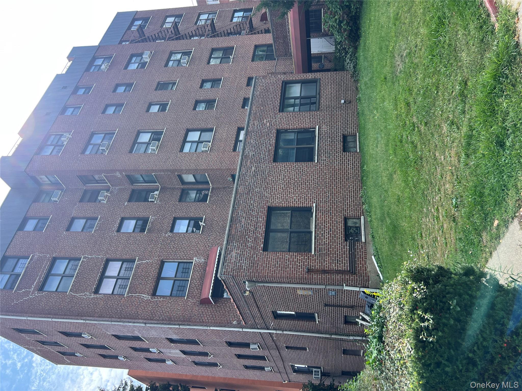 #3 photo, 165-20 Highland Avenue, Jamaica , NY 11432
