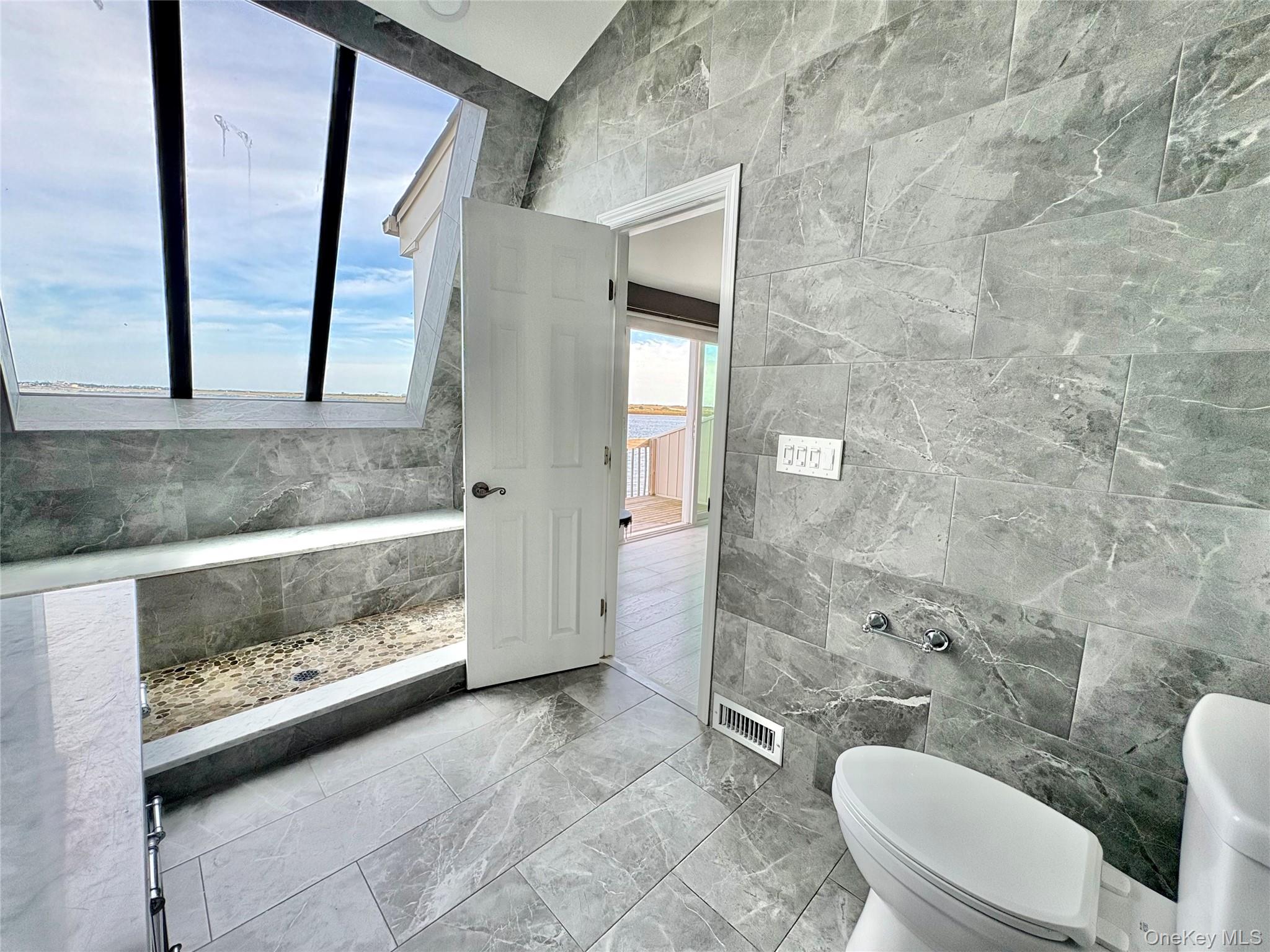 #18 photo, 7 Waters Edge, サフォーク郡 Shirley , NY 11967